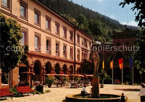 AK / Ansichtskarte Wildbad Schwarzwald Kurplatz mit Standbild des Erzherzogs Ferdinand von oesterreich Kat. Bad Wildbad