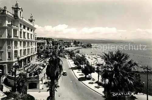 AK / Ansichtskarte Opatija Istrien Promenade