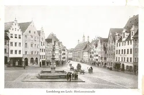 AK / Ansichtskarte Landsberg Lech Herkomerstrasse Brunnen Kat. Landsberg am Lech