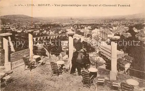AK / Ansichtskarte Royat Puy de Dome Vue panoramique sur Royat et Clermont Ferrand Kat. Royat