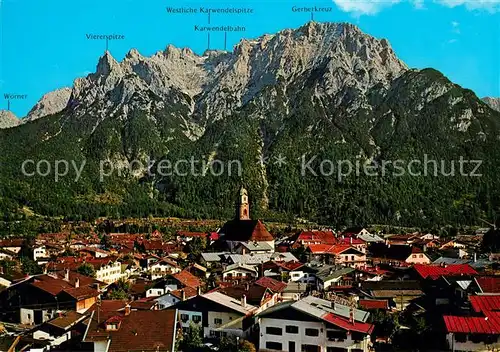 AK / Ansichtskarte Mittenwald Bayern mit Karwendelgebirge Kat. Mittenwald