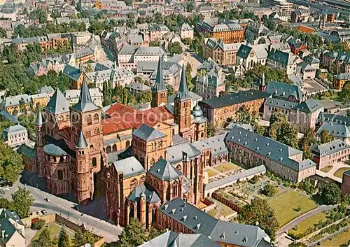 AK / Ansichtskarte Trier Domgruppe Fliegeraufnahme Kat. Trier