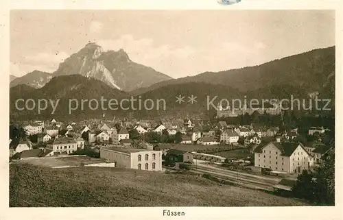 AK / Ansichtskarte Fuessen Allgaeu Ansicht mit Schloss Allgaeuer Alpen Kat. Fuessen