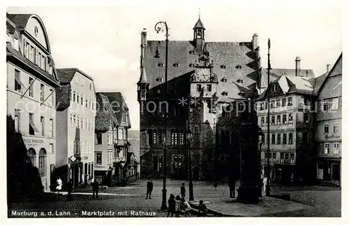 AK / Ansichtskarte Marburg Lahn Marktplatz mit Rathaus Kat. Marburg