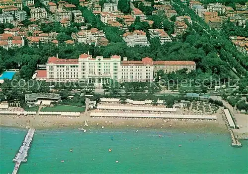 AK / Ansichtskarte Venezia Lido Fliegeraufnahme Hotels des Bains