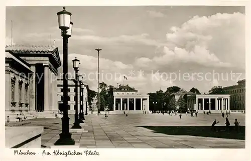 AK / Ansichtskarte Muenchen Am koeniglichen Platz Kat. Muenchen