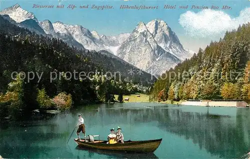 AK / Ansichtskarte Riessersee mit Alp  und Zugspitze Hotel Pension Bootsfahrt Kat. Garmisch Partenkirchen