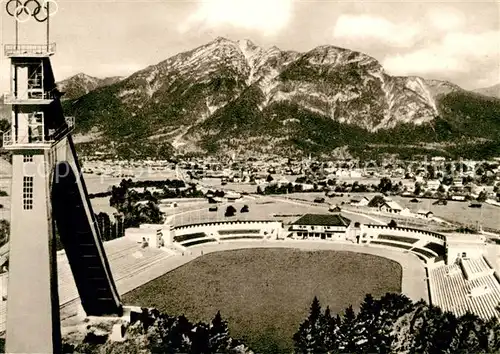 AK / Ansichtskarte Garmisch Partenkirchen Olympia Stadion Schanze Kat. Garmisch Partenkirchen