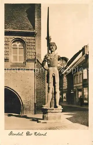 AK / Ansichtskarte Stendal Roland Statue Kat. Stendal