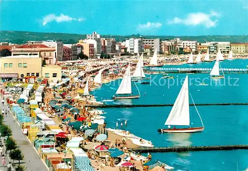 AK / Ansichtskarte Cattolica Riviera Adriatica Panorama e Spiaggia Kat. Cattolica