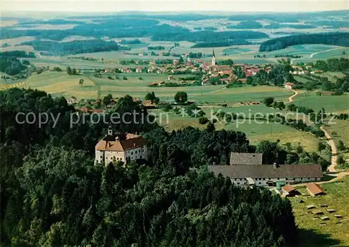 AK / Ansichtskarte Amerang Fliegeraufnahme Schloss Dorf Kat. Amerang