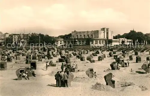 AK / Ansichtskarte Warnemuende Ostseebad Strand Kurhaus Kat. Rostock