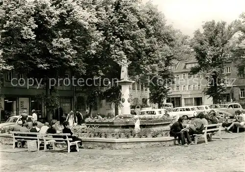 AK / Ansichtskarte Schleusingen Brunnen Markt Kat. Schleusingen