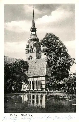 AK / Ansichtskarte Itzehoe Klosterhof Kirchturm Teich Kat. Itzehoe