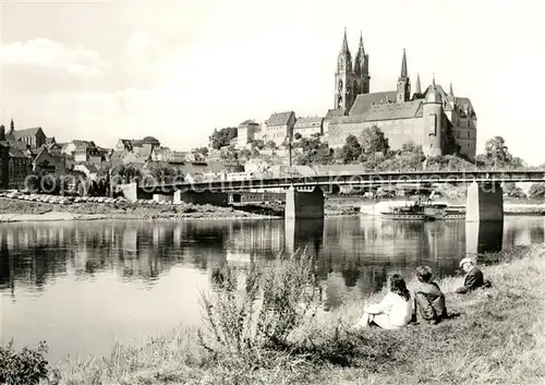 AK / Ansichtskarte Meissen Elbe Sachsen Elbufer mit Albrechtsburg und Dom Kat. Meissen