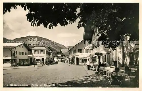 AK / Ansichtskarte Oberammergau Dorfplatz Kat. Oberammergau