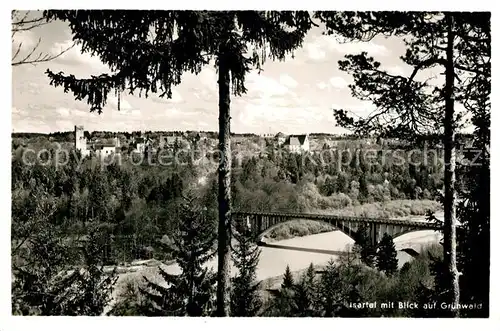 AK / Ansichtskarte Gruenwald Chiemgau Isartal mit Blick auf den Ort Kat. Aschau i.Chiemgau