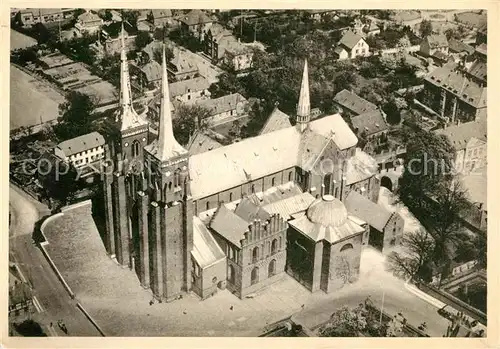 AK / Ansichtskarte Roskilde Fliegeraufnahme Domkirche Kat. Roskilde