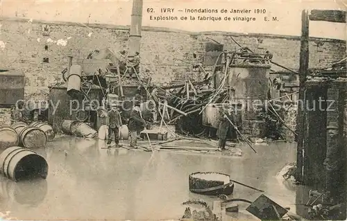 AK / Ansichtskarte Ivry sur Seine Inondations de Janvier 1910 Explosion fabrique Hochwasser Katastrophe Kat. Ivry sur Seine