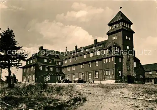 AK / Ansichtskarte Oberwiesenthal Erzgebirge Fichtelberghaus  Kat. Oberwiesenthal