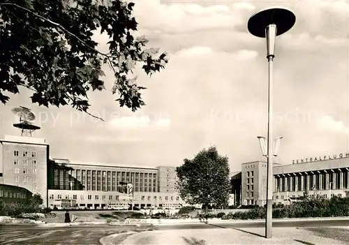 AK / Ansichtskarte Berlin Flughafen Tempelhof Kat. Berlin