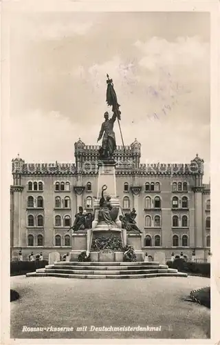 AK / Ansichtskarte Alsergrund Wien Rossauer Kaserne mit Deutschmeisterdenkmal