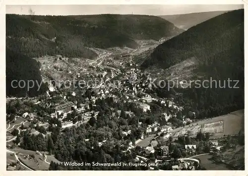 AK / Ansichtskarte Wildbad Schwarzwald Fliegeraufnahme Kat. Bad Wildbad