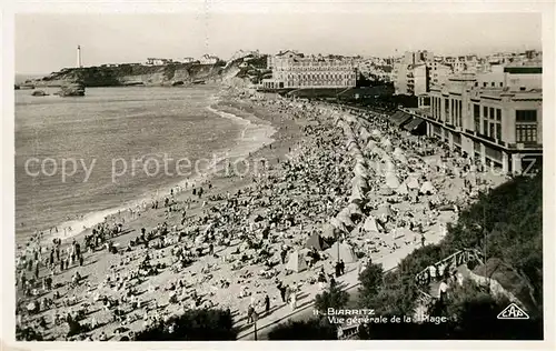 AK / Ansichtskarte Biarritz Pyrenees Atlantiques Vue generale de la Plage Kat. Biarritz