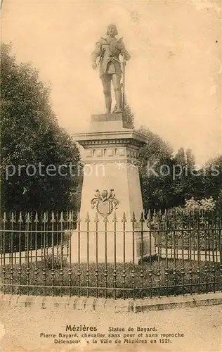 AK / Ansichtskarte Mezieres Charleville Statue de Bayard Monument Kat. Charleville Mezieres