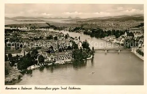 AK / Ansichtskarte Konstanz Bodensee Rheinausfluss gegen Insel Mainau Fliegeraufnahme Kat. Konstanz