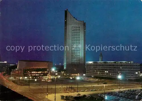 AK / Ansichtskarte Leipzig Karl Marx Platz bei Nacht Kat. Leipzig