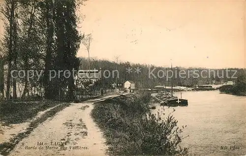 AK / Ansichtskarte Lagny Ufer Schiff Kat. Lagny