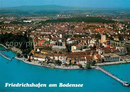 AK / Ansichtskarte Friedrichshafen Bodensee Altstadtkern Fliegeraufnahme Kat. Friedrichshafen