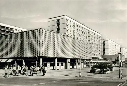 AK / Ansichtskarte Magdeburg Julius Bremer Str mit Karl Marx Str Kat. Magdeburg