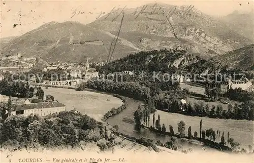 AK / Ansichtskarte Lourdes Hautes Pyrenees Vue generale et le Pic du Jer Kat. Lourdes