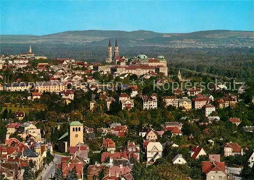 AK / Ansichtskarte Klosterneuburg Fliegeraufnahme Burg Kreuzenstein Pfarrkirche Sankt Leopold Kat. Klosterneuburg