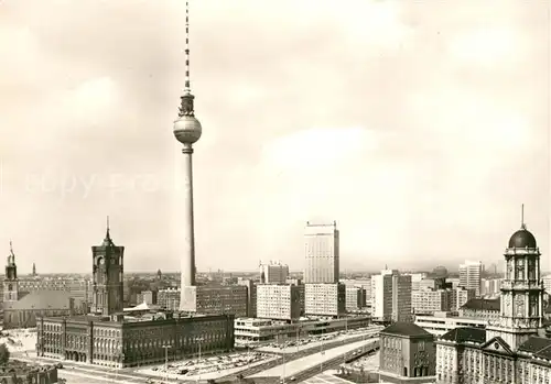 AK / Ansichtskarte Berlin Rathaus Fernseh  und UKW Turm  Kat. Berlin