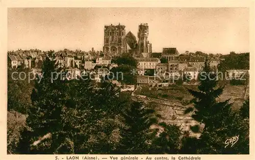 AK / Ansichtskarte Laon Aisne avec Cathedrale Kat. Laon