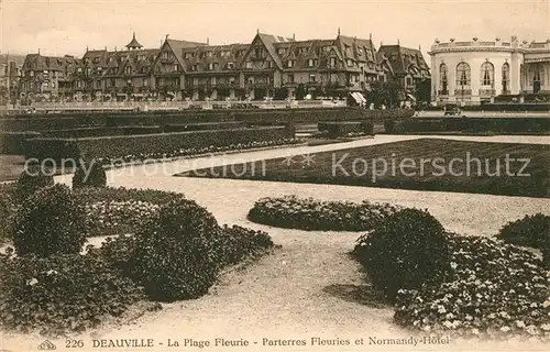 AK / Ansichtskarte Deauville Plage Fleurie Parterres Fleuries et Normandy Hotel Kat. Deauville