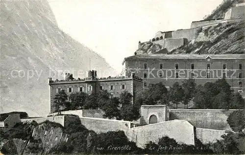 AK / Ansichtskarte Grenoble Le Fort Rabot Bastille Kat. Grenoble