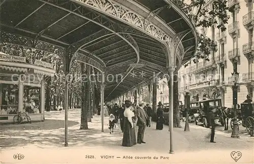 AK / Ansichtskarte Vichy Allier Allee ouverte du Parc Kat. Vichy
