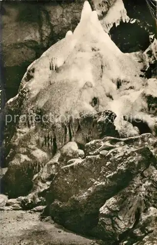 AK / Ansichtskarte Thal Ruhla Tropfsteinhoehle Grosse Grotte mit Pyramide Kat. Ruhla