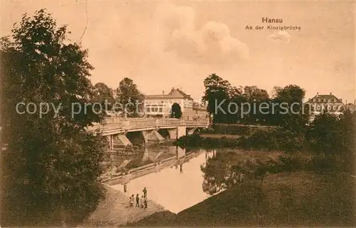 AK / Ansichtskarte Hanau Main An der Kinzigbruecke Kat. Hanau