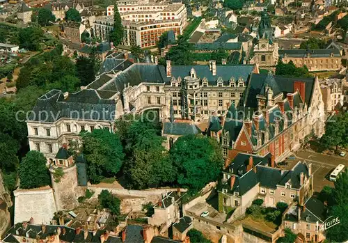 AK / Ansichtskarte Blois Loir et Cher Chateau a gauche  Kat. Blois