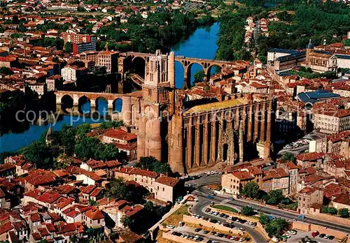 AK / Ansichtskarte Albi Tarn Fliegeraufnahme Basilique Ste Cecile Kat. Albi