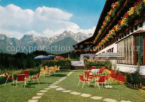 AK / Ansichtskarte Sonthofen Oberallgaeu Allgaeuer Berghof mit Alpe Eck Kat. Sonthofen