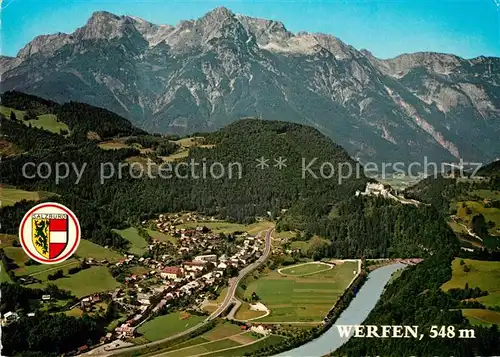 AK / Ansichtskarte Werfen Salzburg Fliegeraufnahme mit Festung Hohenwerfen und Hagengebirge Kat. Werfen