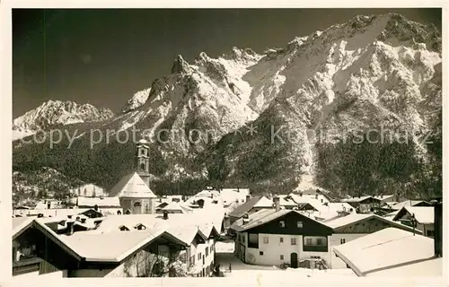 AK / Ansichtskarte Mittenwald Karwendel Tirol Winterlandschaft Kat. Schwaz