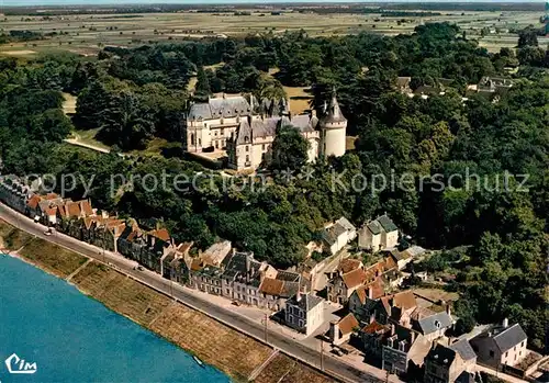 AK / Ansichtskarte Chaumont sur Loire Vue aerienne Le Chateau Kat. Chaumont sur Loire