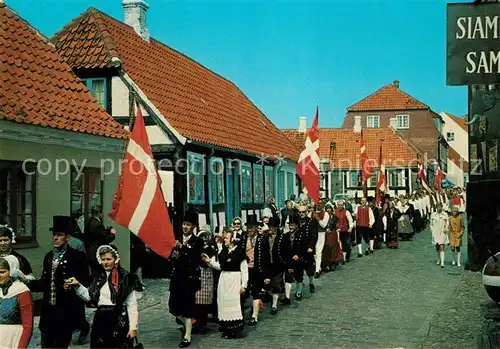 AK / Ansichtskarte Ebeltoft Folkedansere Kat. Ebeltoft